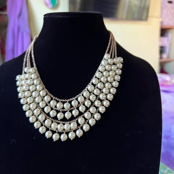 Beautiful 4-tiered pearl necklace. Costume jewelry - Picture 3 of 6